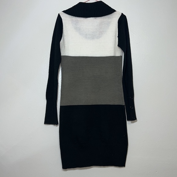 Say What? Sweater Mini Dress Women Size MEDIUM V Neck Button Details Colorblock - Picture 9 of 11